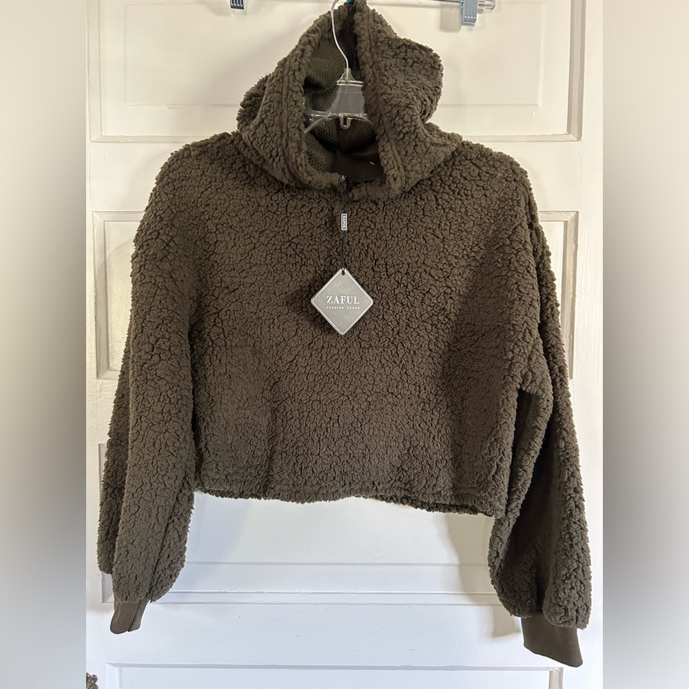 New With Tags! Zaful Cozy Crop Sweater with Hood. Dark Forest Green. Small